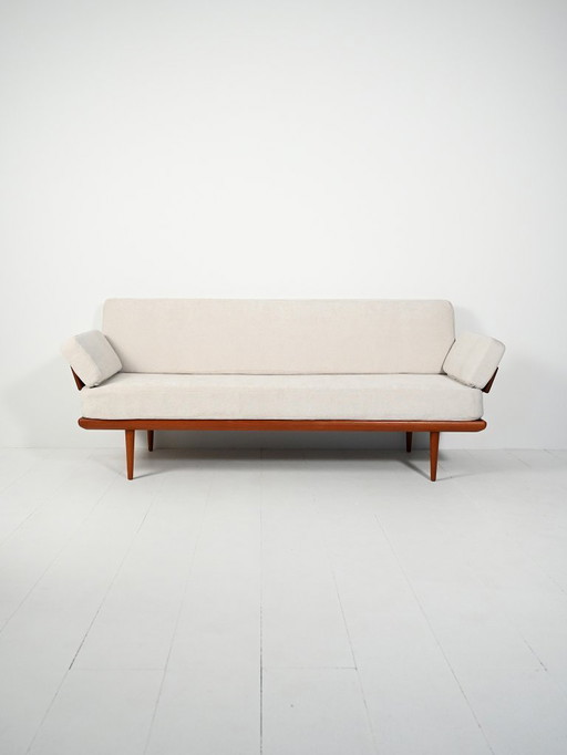 Teakhouten bank "Minerva" met armleuningen van France & Søn