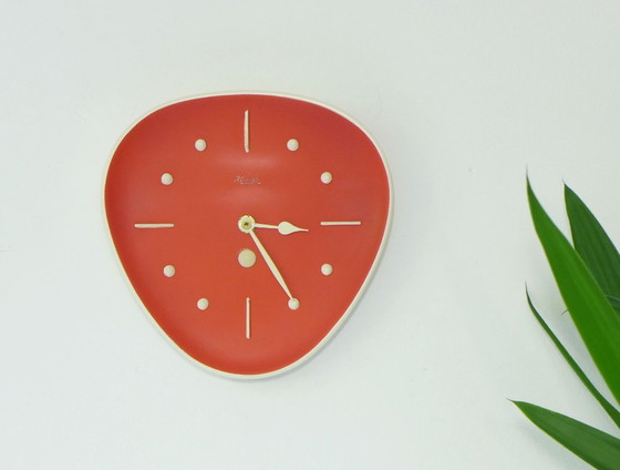 Image 1 of Vintage keukenklok, wandklok, Kienzle Duitsland, jaren 60/70, keramische klok in atoomtijdperkstijl