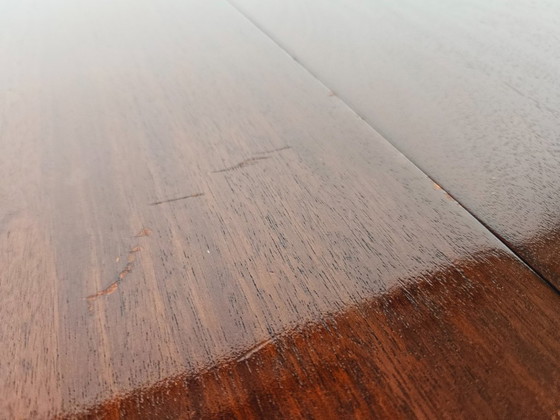 Image 1 of Elegant Georgian Dining Table, 2nd half of the 19th Century - Classic/Walnut