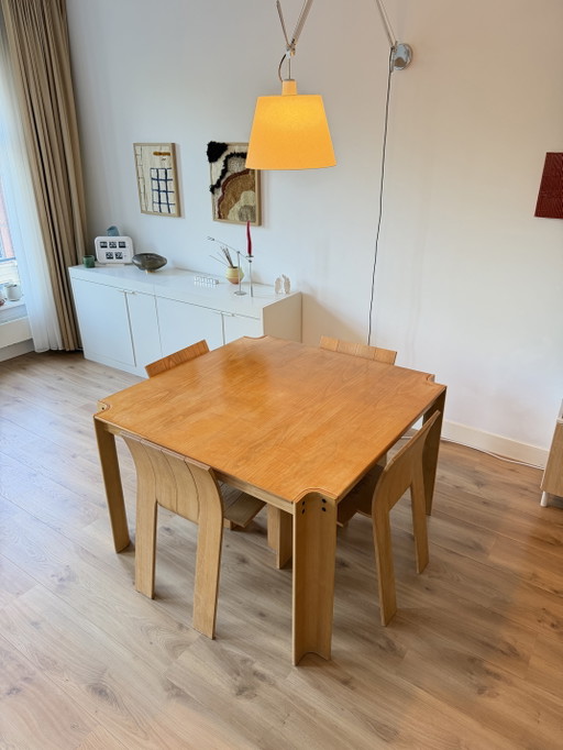 Gina Bakker Strip Table and Chairs