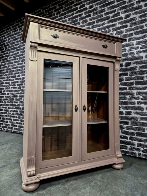 Mädchenkleiderschrank / Vitrine / Kommode / Geschirrschrank