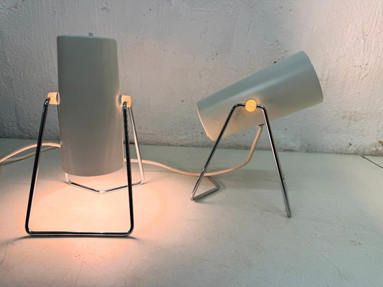 2 minimalistische cilindrische tafellampen in Space Age-stijl uit de jaren 60 en 70. – Metal (photo 2 of 12)