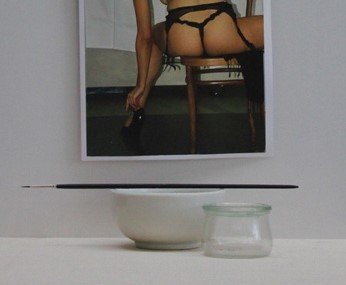 Image 1 of Stillleben mit Stefanie - Giclée Druck von Peter Handel