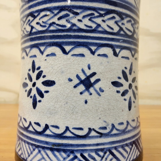 Image 1 of Vintage Ceramic Moroccan Fassi motif vase blue / white (FES) cobalt blue / copper rims