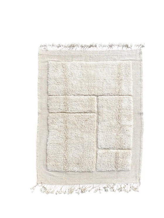 Image 1 of Handgemaakt Marokkaans Mrirt wollen tapijt 170x220 cm – Wit minimalistisch geometrisch ontwerp