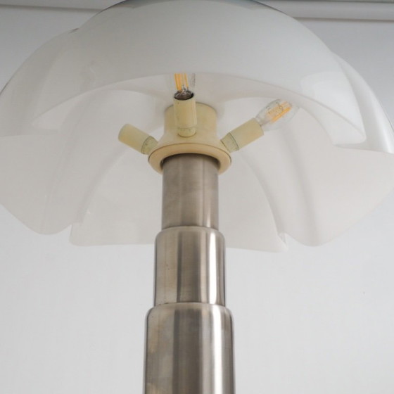 Large Vintage Pipistrelle Table Lamp by Gae Aulenti for Martinelli Luce – Iron (photo 13 of 15)