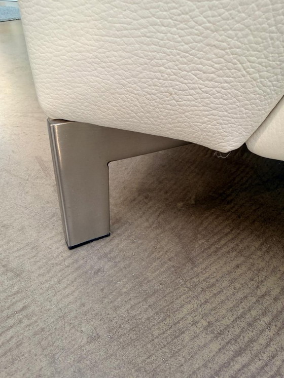 Image 1 of Magnifique canapé Montel en cuir blanc 2,5 places