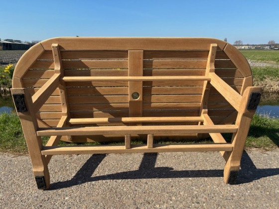 Image 1 of Mesa de jardín ovalada de teca Gloster de 209 cm x 98 cm, como NUEVA.