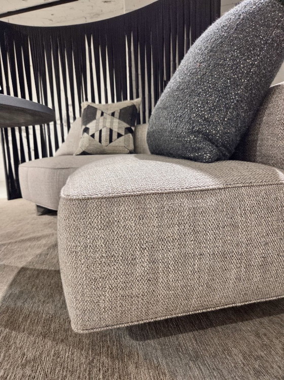 Image 1 of Divano lounge Minotti Yves