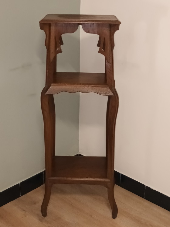 Image 1 of Antiker Pflanzentisch aus Holz