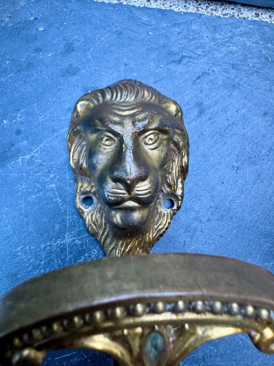 Pair of baroque lion brass coat hooks – Decorative Objects (photo 3 of 6)