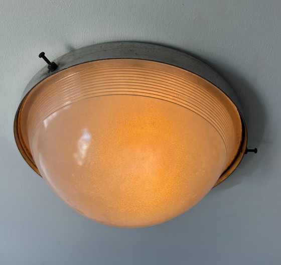 Image 1 of Paire d'appliques modernistes en chrome et verre sablé, France, 1930