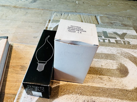 Brand Van Egmond Floating Candles Pendant Lamp 112 cm – Ceiling lights, rvs, Metal (photo 11 of 12)