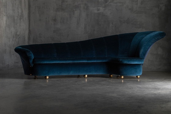 Image 1 of Divano vintage in velluto blu, pezzo unico, di Marzio Cecchi, anni '70