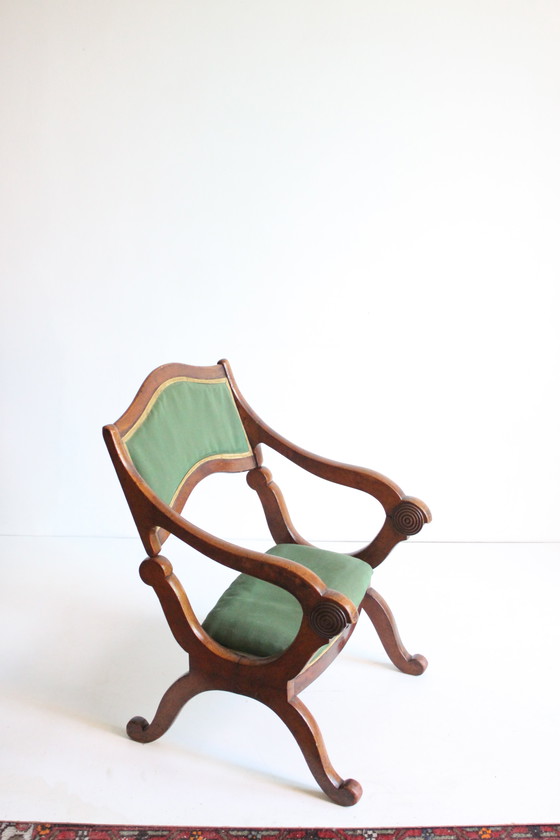 Image 1 of Viktorianischer metamorpher Gebetshocker und Stuhl Prie Dieu