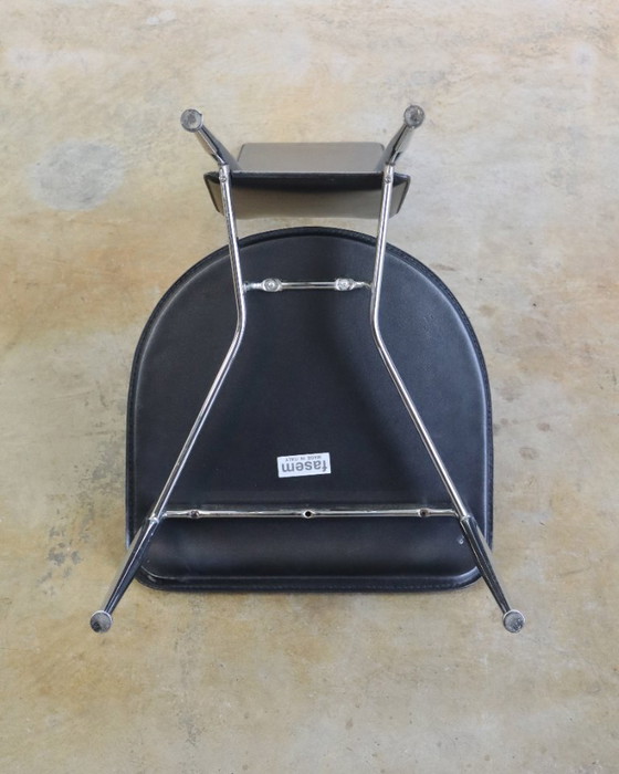 Image 1 of 6 fauteuils en cuir Fasem S44 de Giancarlo Vegni, années 80