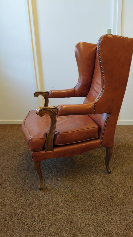 Image 1 of Originaler Damenohrensessel aus Schafsleder