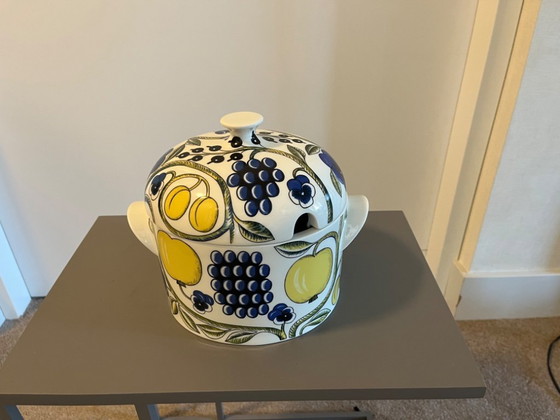 Image 1 of Arabia Paratiisi floral tableware and Arabia Teema ecru tableware