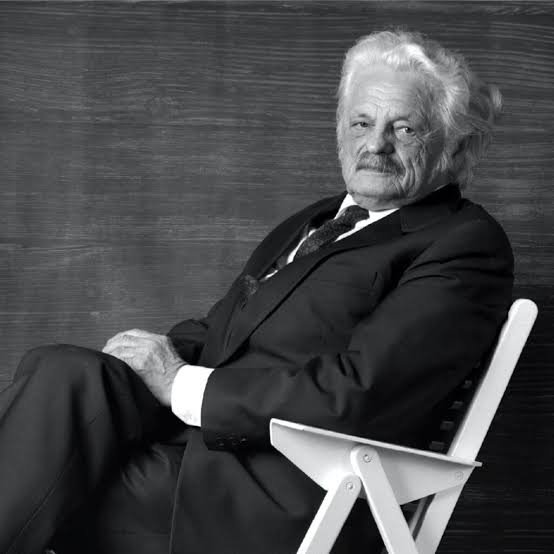 Image 1 of Chaise design de type RE'X conçue en 1952 par le designer slovène Nico Kralj .