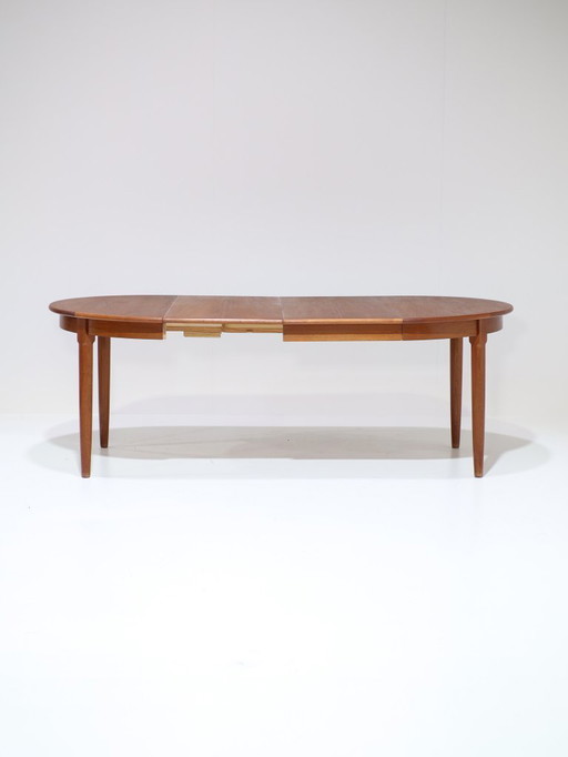 Mesa de comedor extensible vintage danesa de teca, redonda ovalada