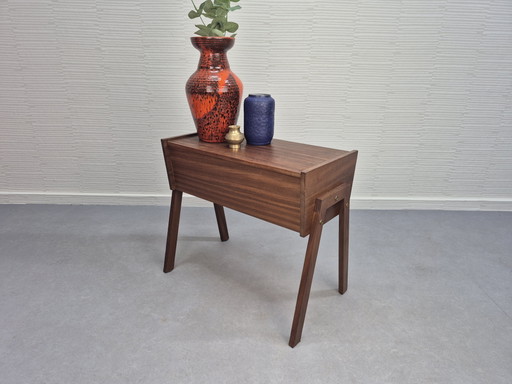 Vintage teak wood sewing thread/supplies table/cabinet. – bijzettafels