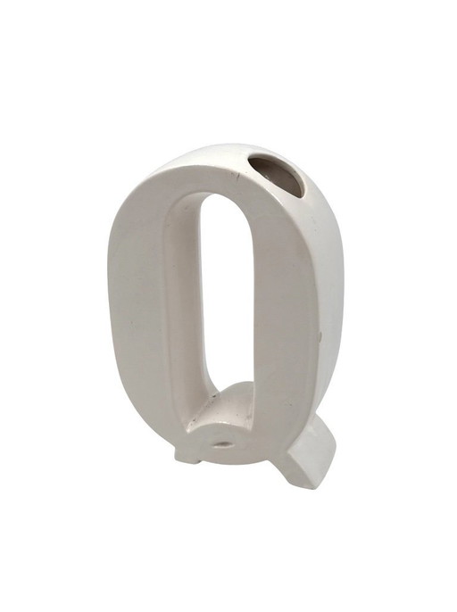 Space age white Q letter shaped ceramic solifleur vase, Marcel Radureau France ca. 1970