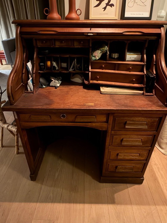 Image 1 of Secrétaire à volet roulant ancien - numéroté