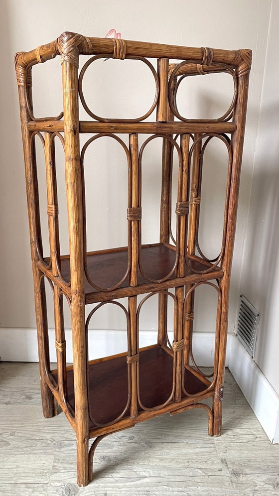 Vintage rattan bookcase shelf – Wood (photo 10 of 15)