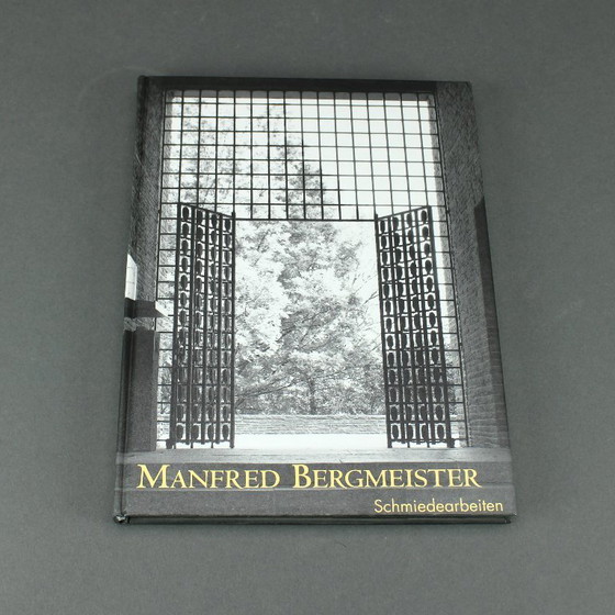 Image 1 of Manfred Bergmeister (1927-2019) - Brutalist handmade wrought bronze pendant lamp / six light candelabra