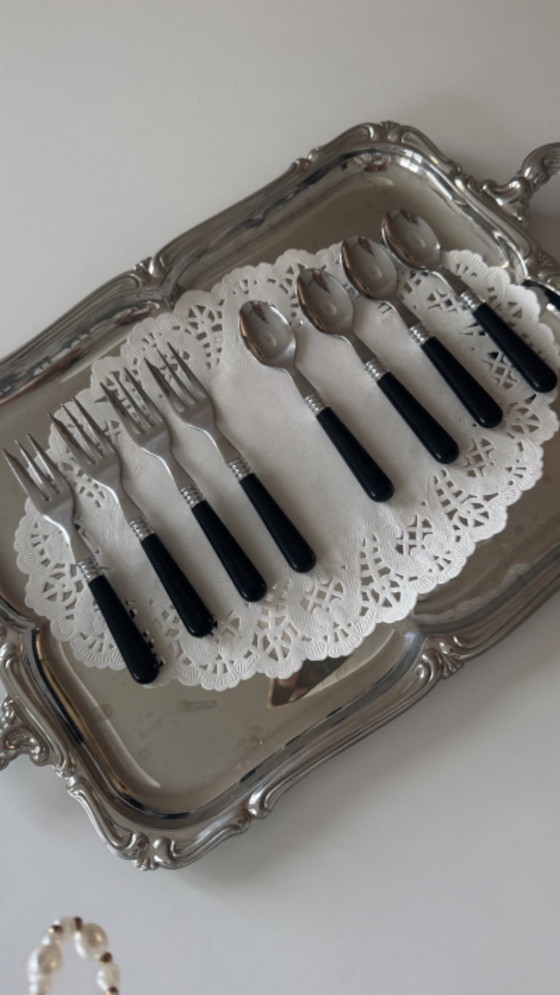 Image 1 of Vintage High Tea Set met Zwarte Handvaten