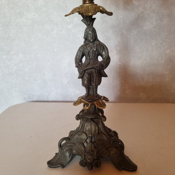 Image 1 of Lampe de bureau en régule 'Gentil Homme' Art Déco