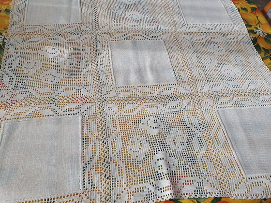 Tovaglia unica fatta all'uncinetto, bianca, ca. 80x80cm, selbst gefertigt, Handarbeit, Accessori da tavola (foto 3 di 6)