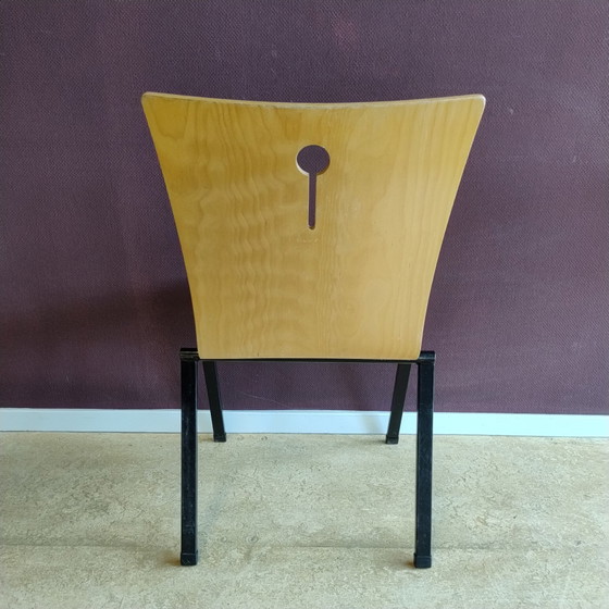 Image 1 of Bellissima sedia da mensa (25 pezzi) - Base in legno/metallo - Impilabile