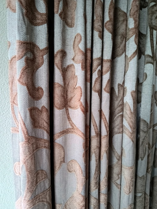 Curtains ; extra long and 9 pieces