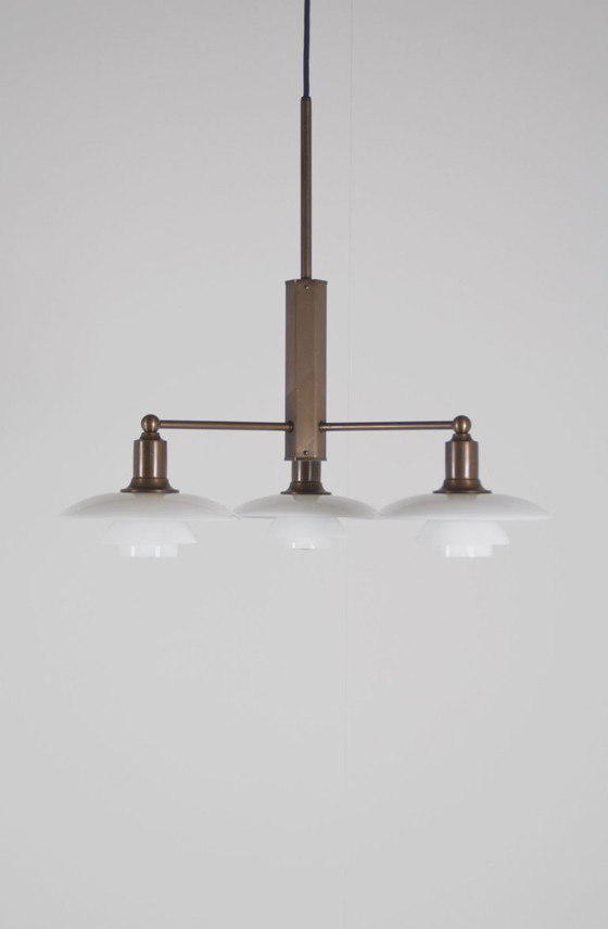 PH 2/1 kroonluchter door Poul Henningsen voor Louis Poulsen, jubileumeditie – Brass, Glass, Vintage (photo 8 of 10)