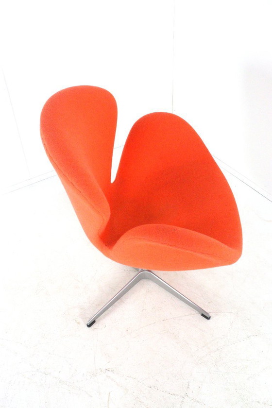 Image 1 of Fauteuil Imitation Swan Arne Jacobsen vintage