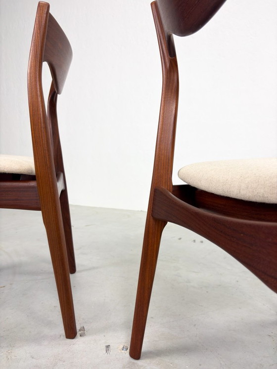 Set Vintage Dining chairs by AwA – Wood (photo 13 of 19)