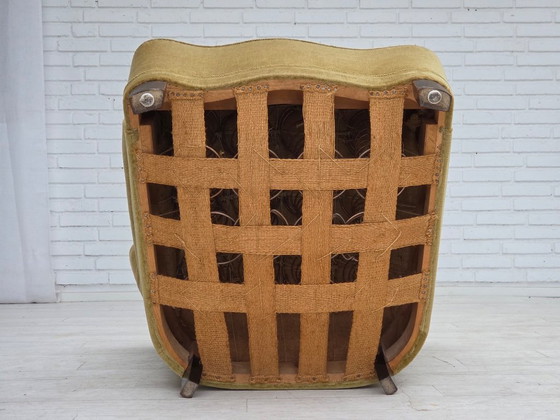 Image 1 of Poltrona danese, anni '60, velluto verde, legno di quercia.