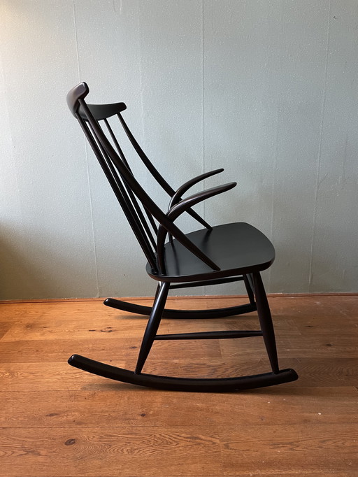 Kraamstoel schommelstoel Design danois Wikkelso