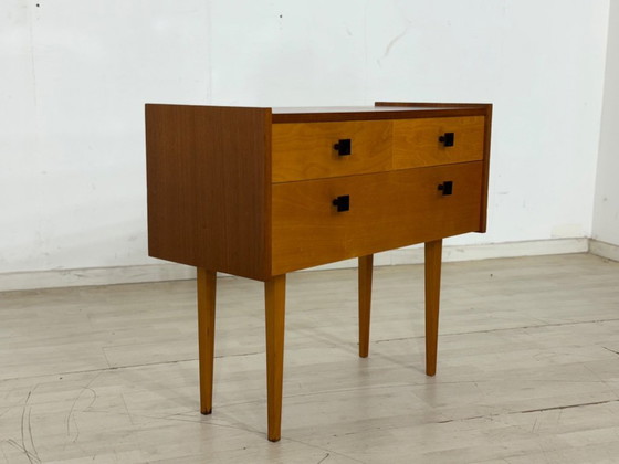 Image 1 of Cassettiera di metà secolo Armadio da corridoio Armadio vintage