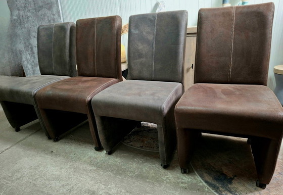 Image 1 of 4 sedie da pranzo in pelle mobili, 2 colori