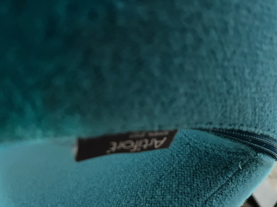 Image 1 of 4 x Artifort Shark mit Rückholmechanismus