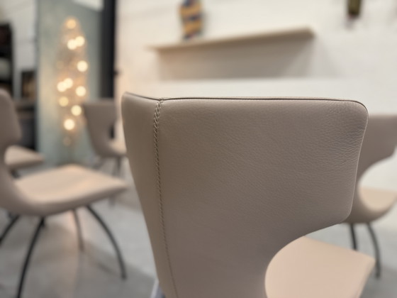 Image 1 of 6 Leolux Callas Eetkamerstoelen Raffino Dove