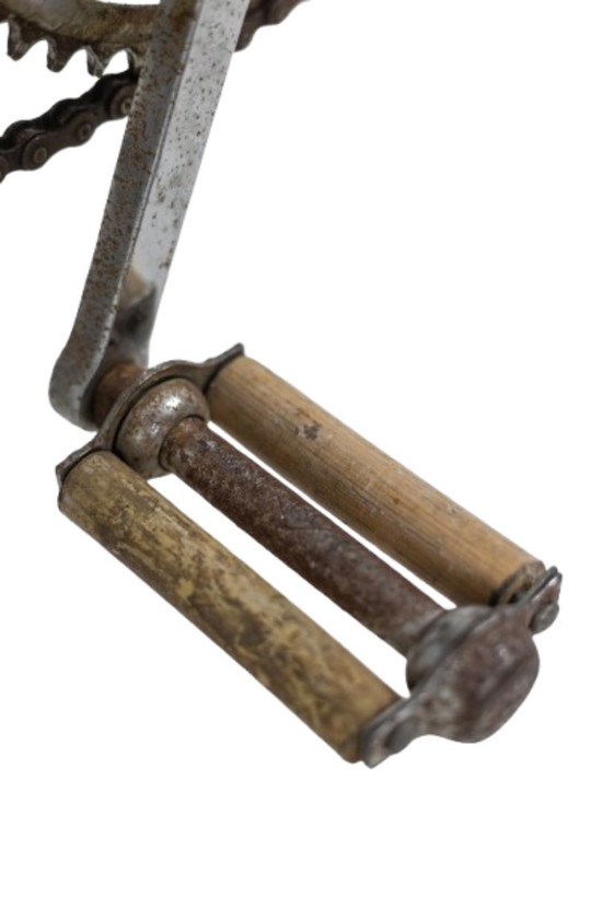 Image 1 of Bicicletta in bambù e rattan. Realizzata a mano negli anni '70.