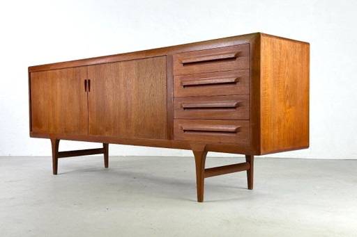 Credenza FA32 di Ib Kofod-Larsen per Faarup - Anni '60