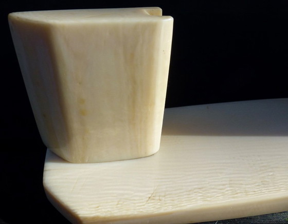 Image 1 of 2 cornici per foto vintage in marmo e osso.