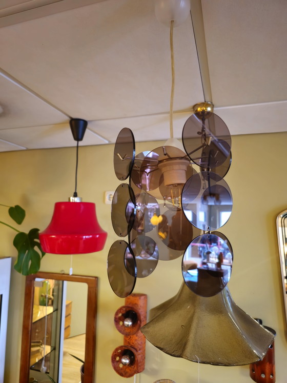 Image 1 of Lampada a sospensione vintage in plexiglass color malva-viola per Pasqua.