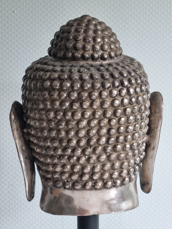 Image 1 of Large Buddha head on a wooden base (61 cm) – Asian sculpture
