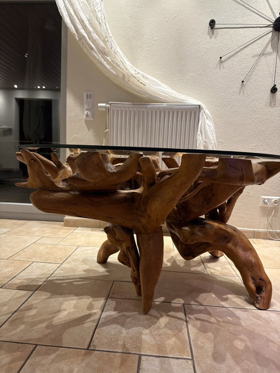 Tavolo Scultoreo Radice di Bali – pezzo unico in legno di radice fatto a mano – Ø 120 cm – Tavolini da caffè (photo 3 of 5)