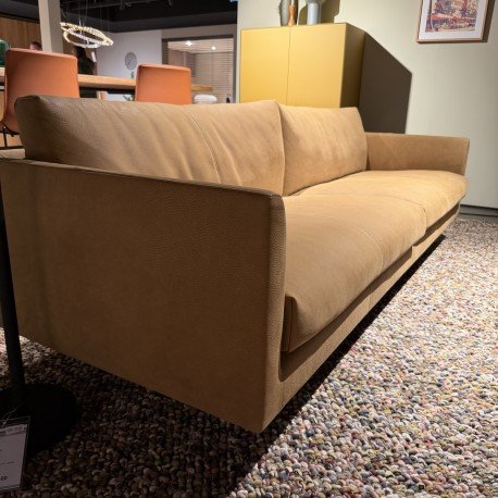 Image 1 of Montis Axel